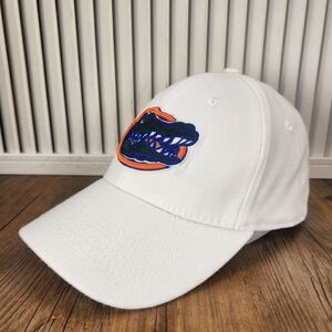 TOW Florida Gators Fitted One-Fit Hat Cap White Logo College Swamp SEC Sports